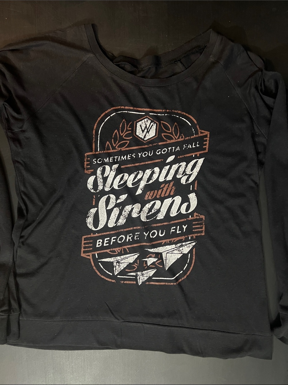 Graphic Long-Sleeve Tee - Black